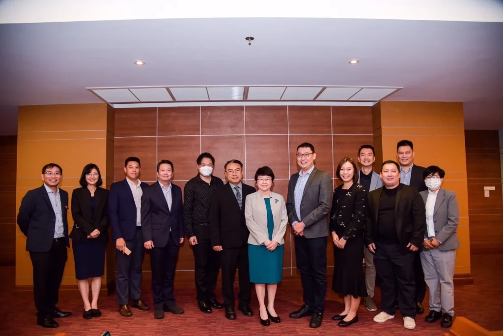 Singapore Management University (SMU) เยือนสถาบัน