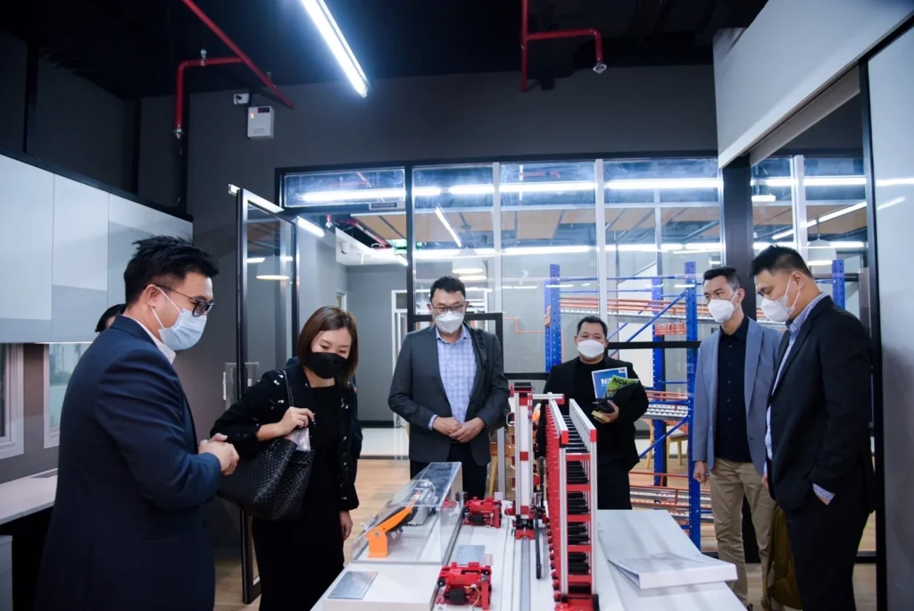 Singapore Management University (SMU) เยือนสถาบัน