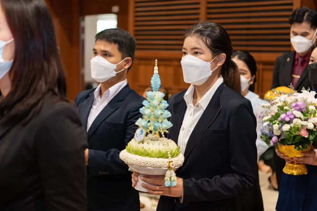 นิด้า จัดพิธีไหว้ครู และพิธีมอบโล่และรางวัลต่าง ๆ ประจำปี 2565