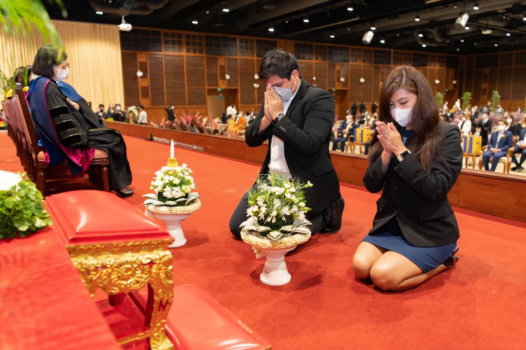 นิด้า จัดพิธีไหว้ครู และพิธีมอบโล่และรางวัลต่าง ๆ ประจำปี 2565