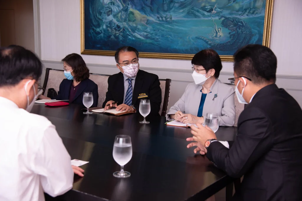 ‘นิด้า’ หารือ ‘สจล.’ สร้าง Model การศึกษาอย่างยั่งยืน