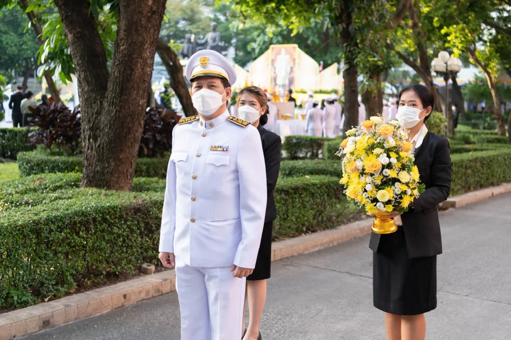 651019 00 ‘นิด้า’ วางพานพุ่มดอกไม้ ‘วันเทคโนโลยีของไทย’