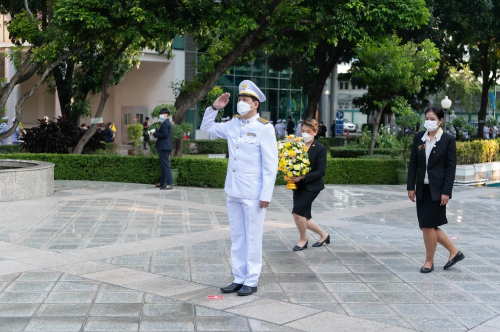 651019 03 ‘นิด้า’ วางพานพุ่มดอกไม้ ‘วันเทคโนโลยีของไทย’