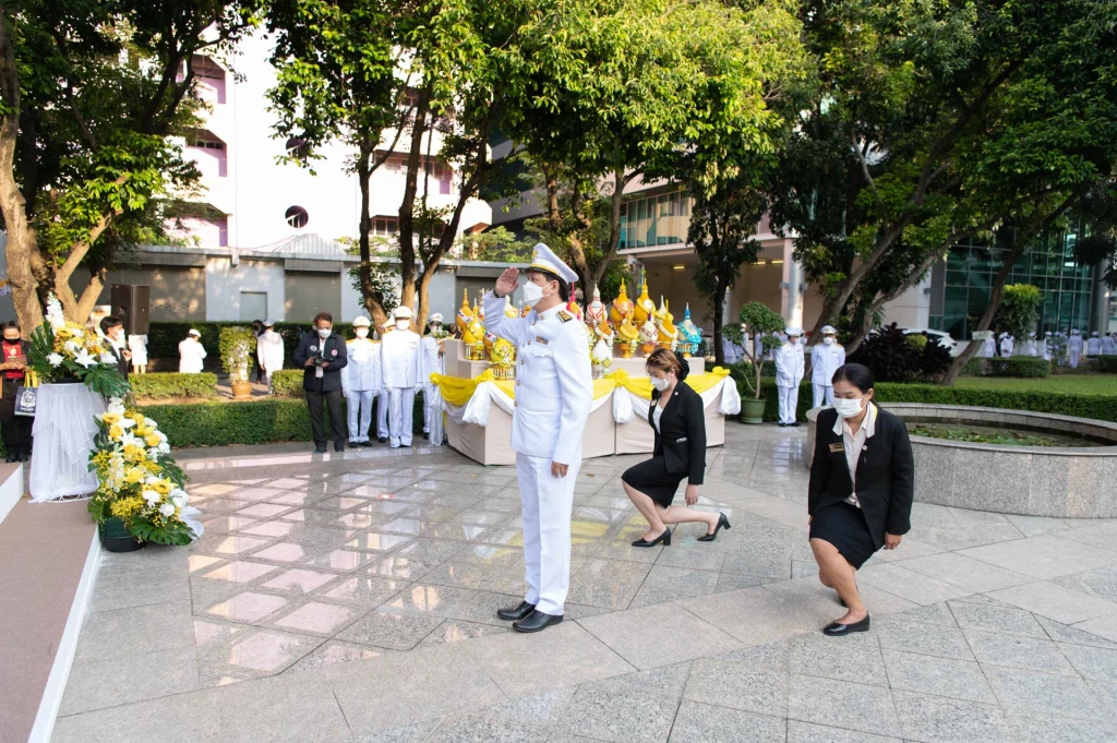 651019 05 ‘นิด้า’ วางพานพุ่มดอกไม้ ‘วันเทคโนโลยีของไทย’