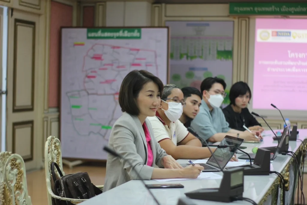 660329A 10 โครงการออมสินยุวพัฒน์รักษ์ถิ่น นิด้า ลงพื้นที่ชุมชนริมคลองประเวศฝั่งเหนือ