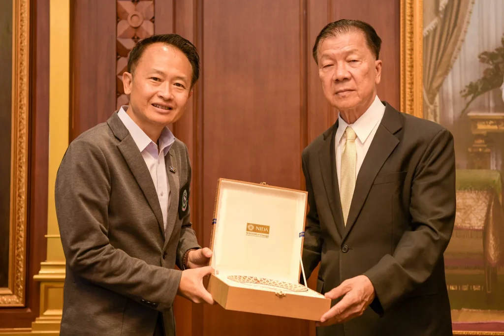 660421nida_12 ‘นิด้า’ จัดประชุม คณะผู้บริหารบัณฑิตศึกษามหาวิทยาลัยของรัฐ และมหาวิทยาลัยในกำกับของรัฐ (ทคบร.)