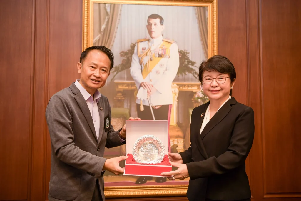 660421nida_13 ‘นิด้า’ จัดประชุม คณะผู้บริหารบัณฑิตศึกษามหาวิทยาลัยของรัฐ และมหาวิทยาลัยในกำกับของรัฐ (ทคบร.)