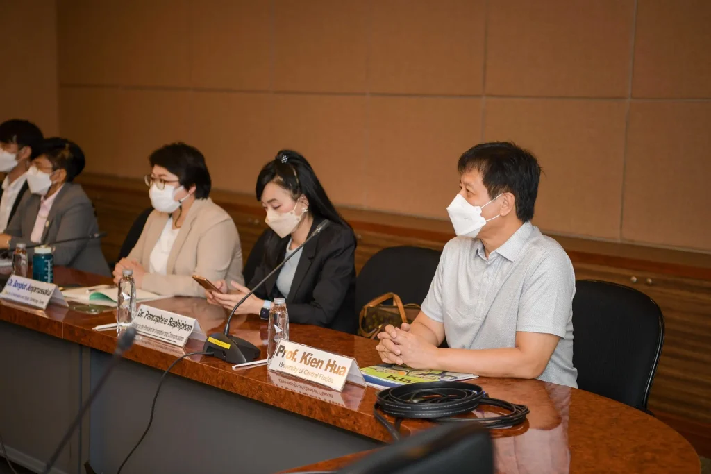 University-of-Central-Florida-เยือนสถาบัน04 University of Central Florida เยือนสถาบัน