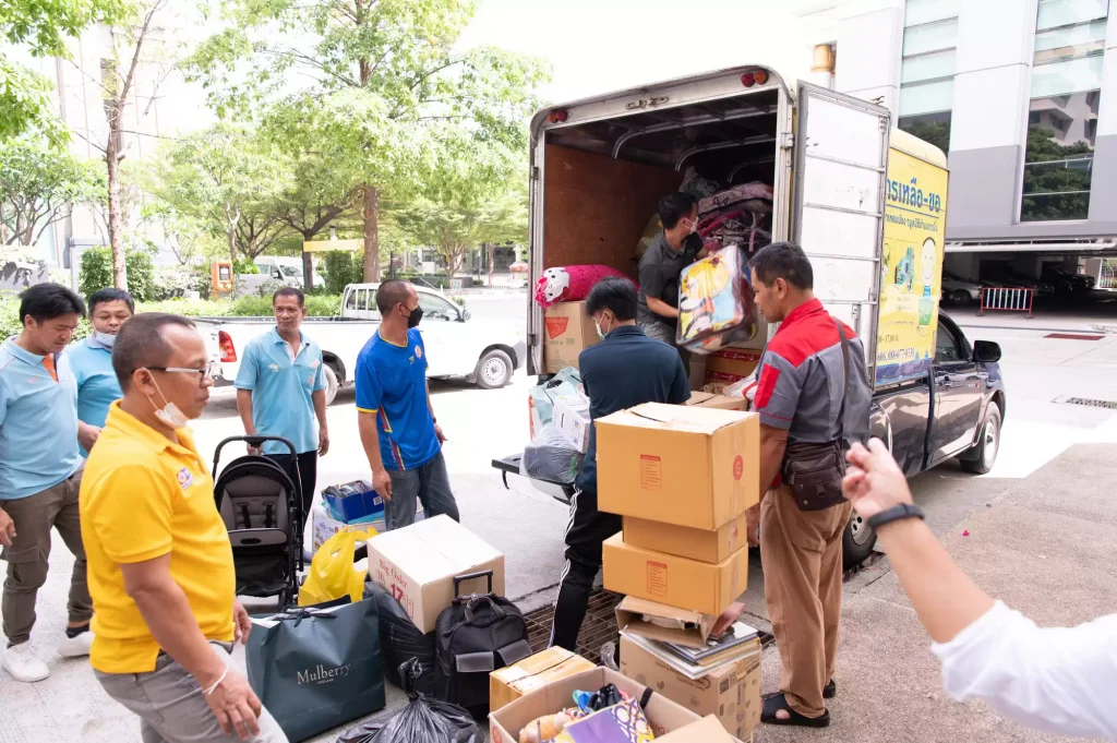 ‘นิด้า’ ร่วมบริจาคสิ่งของเหลือใช้แก่ ‘มูลนิธิบ้านนกขมิ้น’