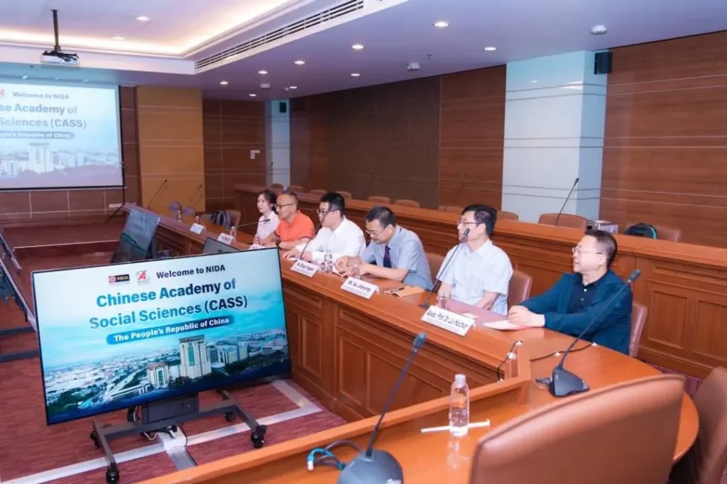 Chinese Academy of Social Sciences (CASS) เยือนสถาบัน
