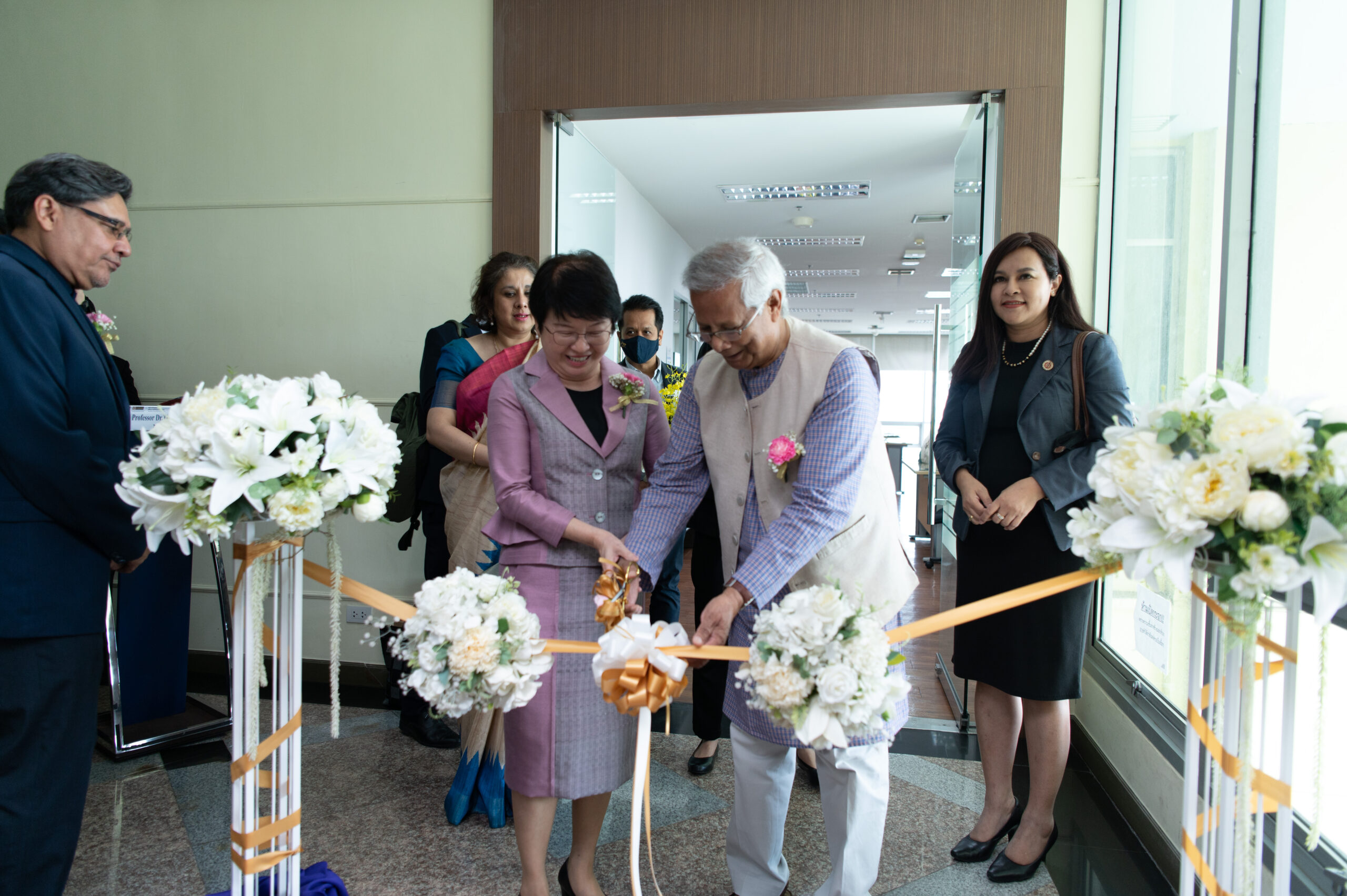 ‘นิด้า’ เปิดตัวศูนย์ ‘YUNUS – NIDA Center’ มุ่งขับเคลื่อนนวัตกรรมสังคม – ธุรกิจเพื่อสังคม – การพัฒนาทุนทางสังคม