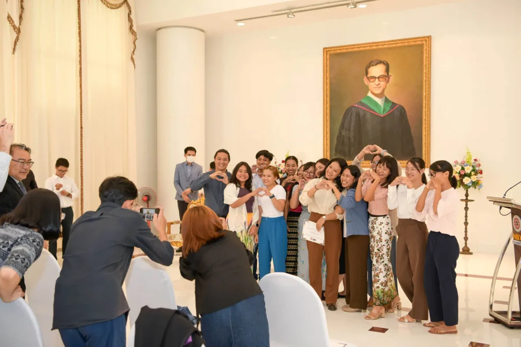 ผู้แทนจาก-IU-และ-USAID-เยือนสถาบัน-08 คณะผู้แทนจาก Indiana University (IU) และ The United States Agency for International Development (USAID) เยือนสถาบันบัณฑิตพัฒนบริหารศาสตร์