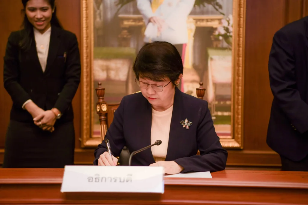 MOU-NIDA-TFT_13 คณะบริหารการพัฒนาสิ่งแวดล้อม‘นิด้า’ ลงนามความร่วมมือกับ บริษัท ไทยไฟลท์เทรนนิ่ง จำกัด