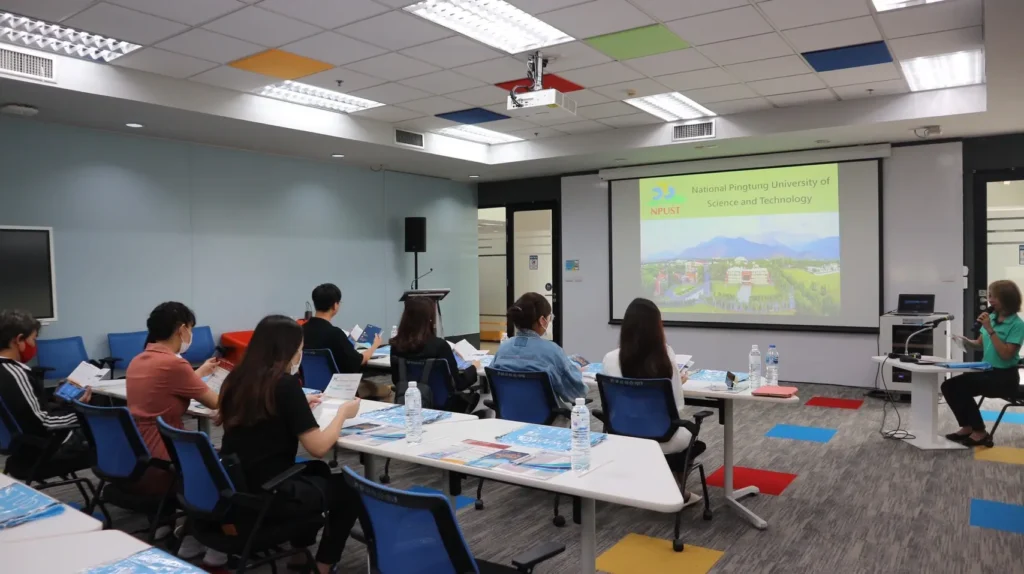 T5 นิด้า จัดกิจกรรมแนะแนวการศึกษาและทุนการศึกษาต่อ ณ สาธารณรัฐจีน (ไต้หวัน) ประจำปี 2566