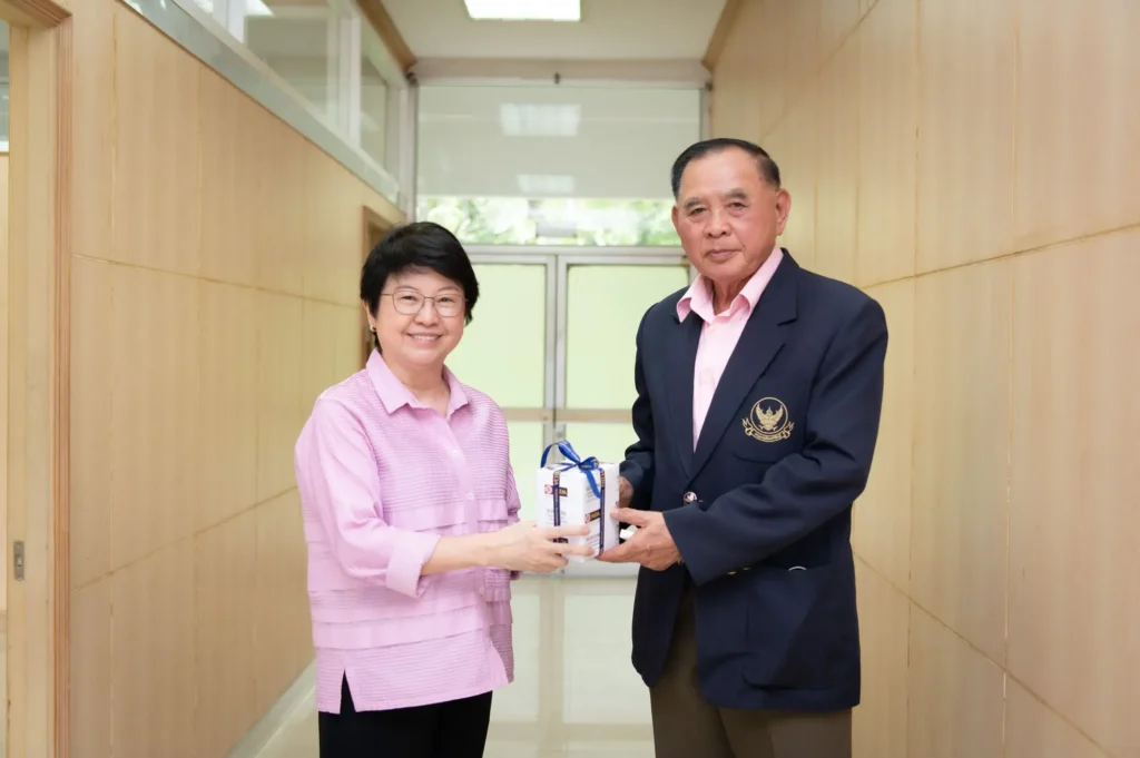 ‘นิด้า’ รุกพัฒนา ‘ศูนย์สีคิ้ว’ มุ่งวางรากฐาน โมเดลความยั่งยืน หน่วยงานภาครัฐ เอกชน ชุมชน ภาคประชาสังคมสีคิ้วเห็นคุณค่าหนุน‘นิด้า’ เป็นสถาบันแห่งความภาคภูมิใจร่วมพัฒนาท้องถิ่น