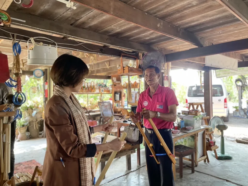 ศูนย์การเรียนรู้บ้านสุมาลี03 นำปัญญาด้านการบริหารการจัดการท่องเที่ยวของนิด้า สู่การพัฒนาชุมชนบ้านสุมาลีให้เป็นแหล่งท่องเที่ยวเกษตรเชิงสุขภาพ (Agro-wellness Tourism) ที่ยั่งยืน