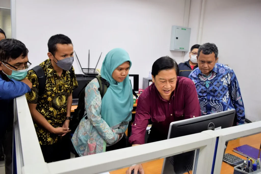 Universitas Gadjah Mada เยือนสถาบันบัณฑิตพัฒนบริหารศาสตร์