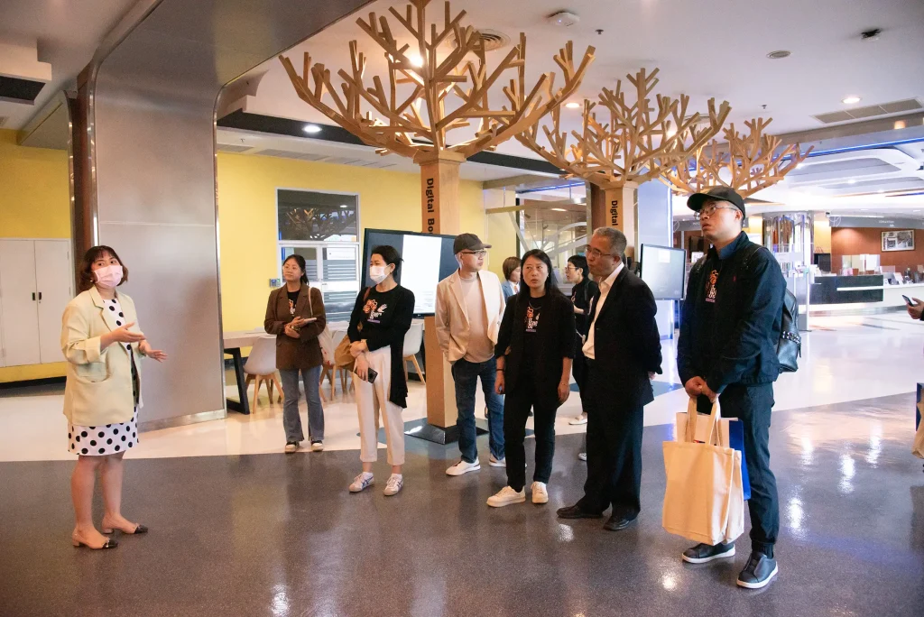 ผู้แทนจาก Chengdu University Chengdu Municipal Bureau และ T-Lan MICE เยือนสถาบัน