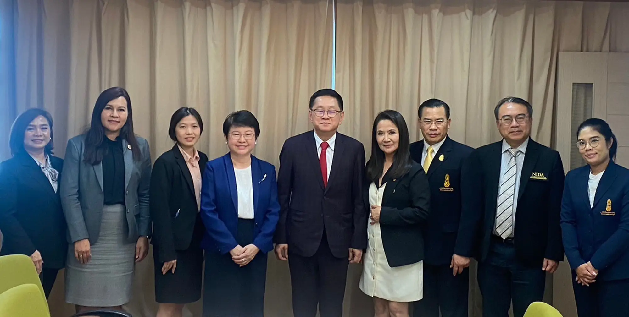 คณะผู้บริหาร นิด้า เข้าพบ รมว.กระทรวงดิจิทัลเพื่อเศรษฐกิจและสังคม คณะผู้บริหาร ‘นิด้า’ เข้าพบ รมว.กระทรวงดิจิทัลเพื่อเศรษฐกิจและสังคม หารือแผนพัฒนาศักยภาพการเรียนรู้สู่การพัฒนาที่ยั่งยืน