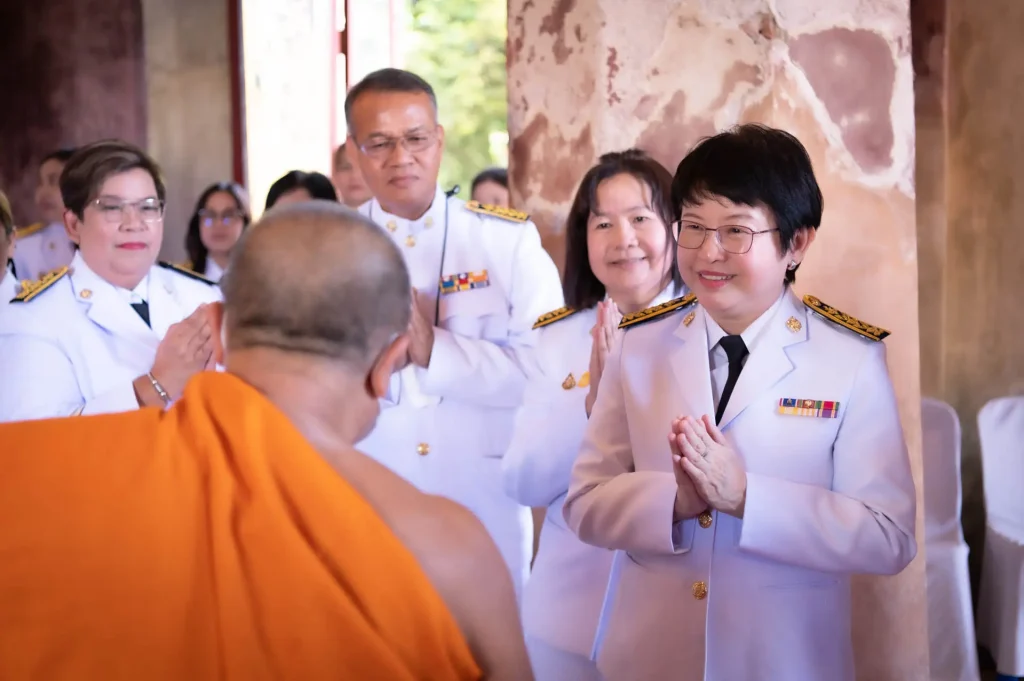 พิธีถวายผ้าพระกฐินพระราชทาน สถาบันบัณฑิตพัฒนบริหารศาสตร์ ประจำปี 2566 ณ วัดศาลาปูนวรวิหาร จ.พระนครศรีอยุธยา