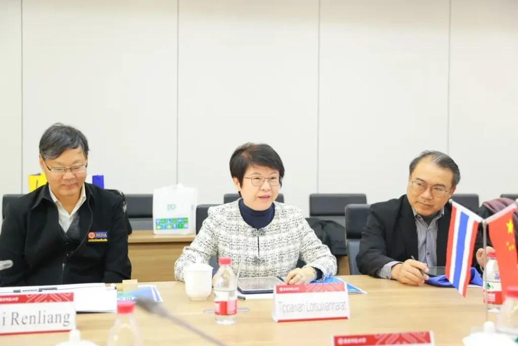 ECNU2 NIDA เยือน East China Normal University (ECNU)