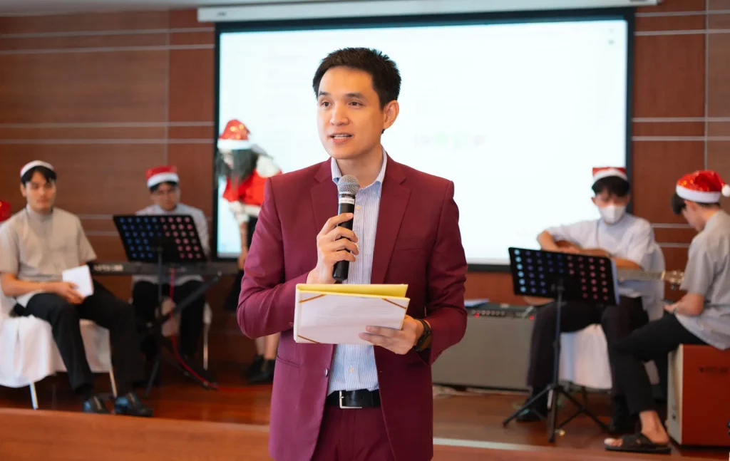 Jingles & Joy: Embrace the Festive Spirit Around the World