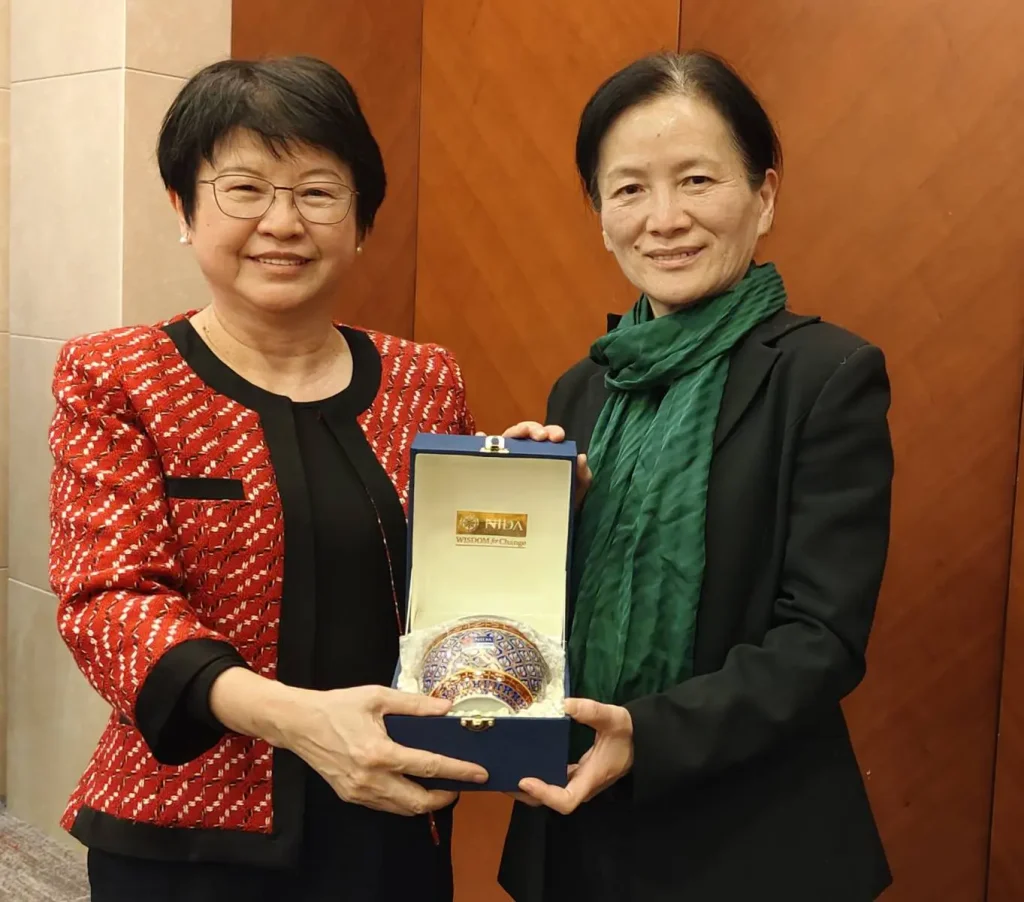 NIDA เยือน Shanghai University (SHU) นครเซี่ยงไฮ้ สาธารณรัฐประชาชนจีน