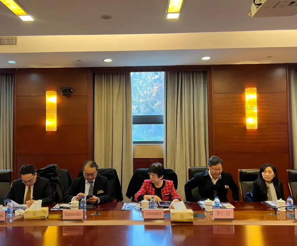 NIDA เยือน Shanghai University (SHU) นครเซี่ยงไฮ้ สาธารณรัฐประชาชนจีน