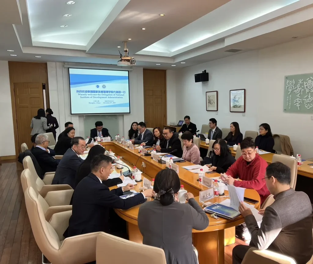 NIDA เยือน Shanghai Academy of Social Science (SASS) นครเซี่ยงไฮ้ สาธารณรัฐประชาชนจีน