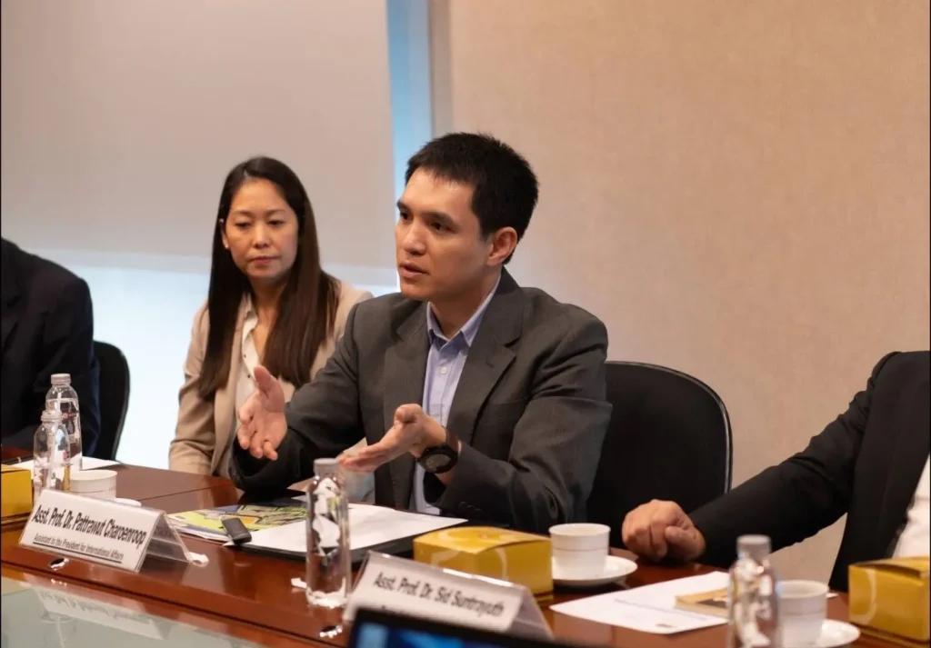 ผู้แทนจาก Kansai University ประเทศญี่ปุ่น เยือนสถาบัน