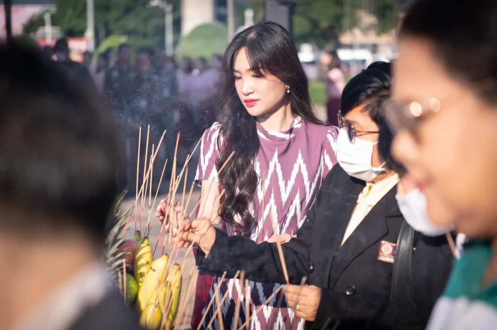 ‘นิด้า’ ร่วมพิธีบวงสรวงพระบรมราชานุสรณ์ ร.๖ เตรียมพร้อมการจัดงานวันกาชาด ๑๐๐ ปี ณ สวนลุมพินี