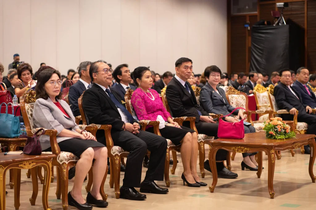 ‘วบส. นิด้า’ จัดสัมมนาวิชาการ AMM FORUM รับเกียรติจากนายกรัฐมนตรี ‘เศรษฐา ทวีสิน’ ปาฐกถาพิเศษ ‘อนาคตเศรษฐกิจไทย’