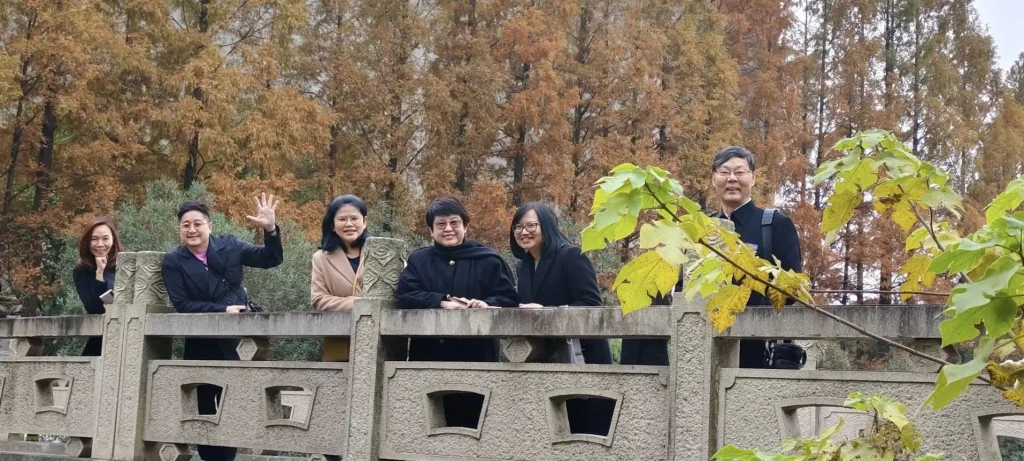 เยี่ยมเยียนมหาวิทยาลัยจีนที่เซี่ยงไฮ้​ (1)