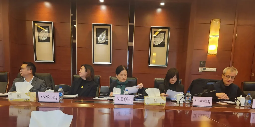 เยี่ยมเยียนมหาวิทยาลัยจีนที่เซี่ยงไฮ้​ (1)