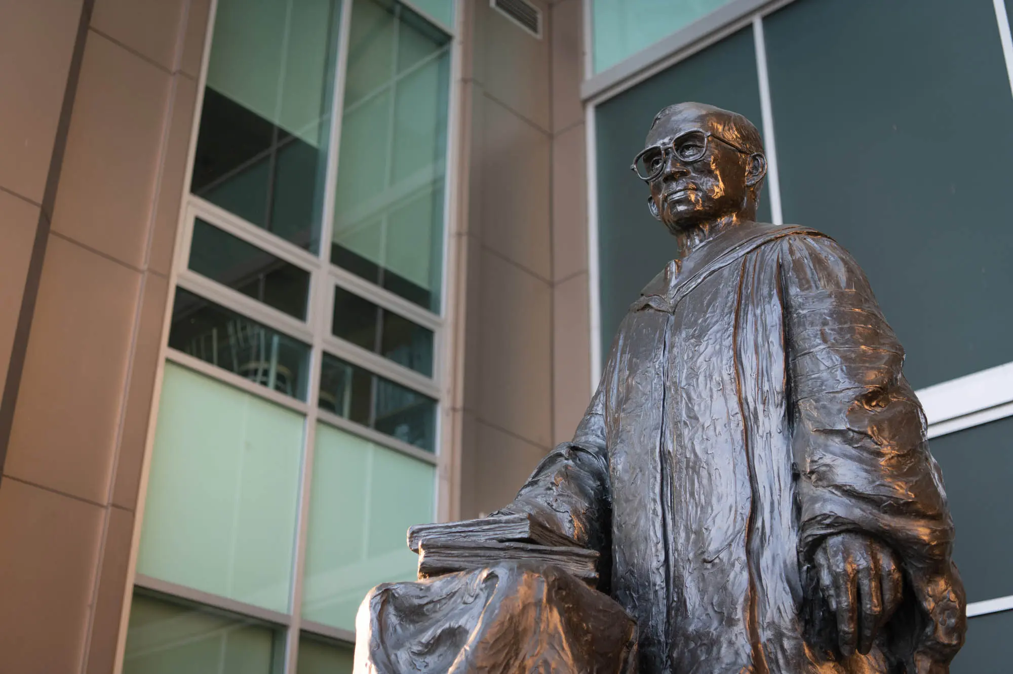 Congratulations! มหาบัณฑิตและดุษฎีบัณฑิตรุ่นที่ 44 กับ ค่านิยมหลักใหม่ของนิด้า “WISE”