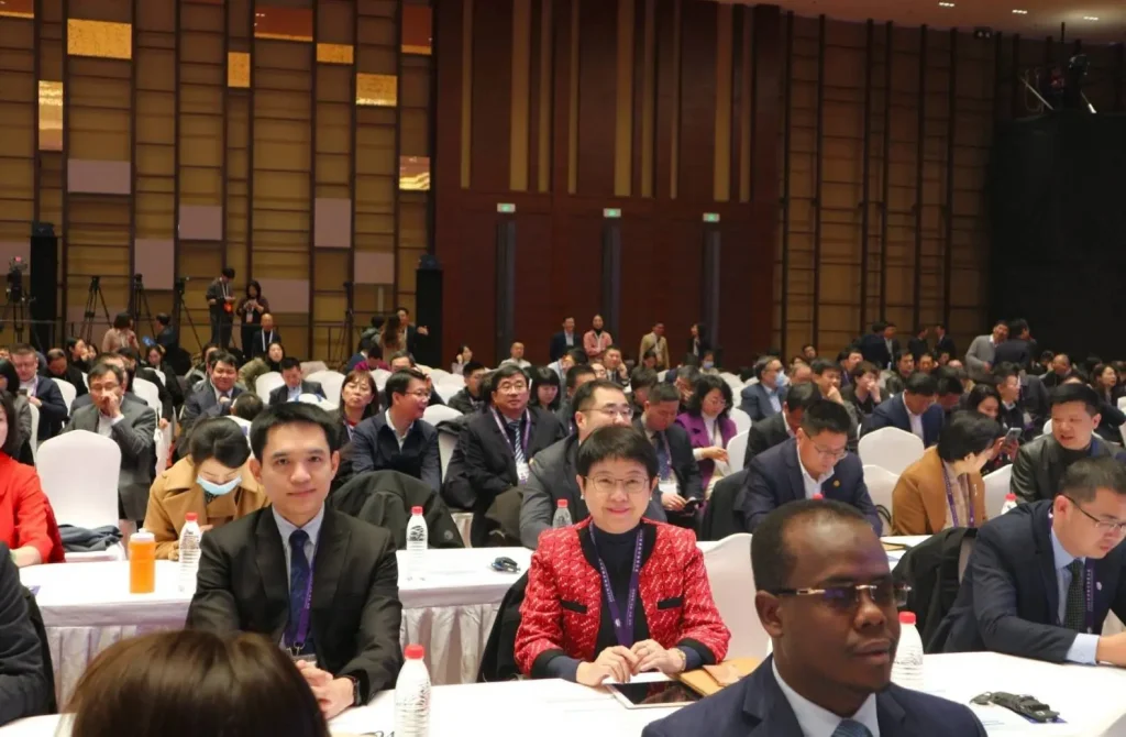 ผู้บริหารสถาบัน เข้าร่วมการประชุมนานาชาติ 2024 World Digital Education Conference ณ นครเซี่ยงไฮ้ สาธารณรัฐประชาชนจีน