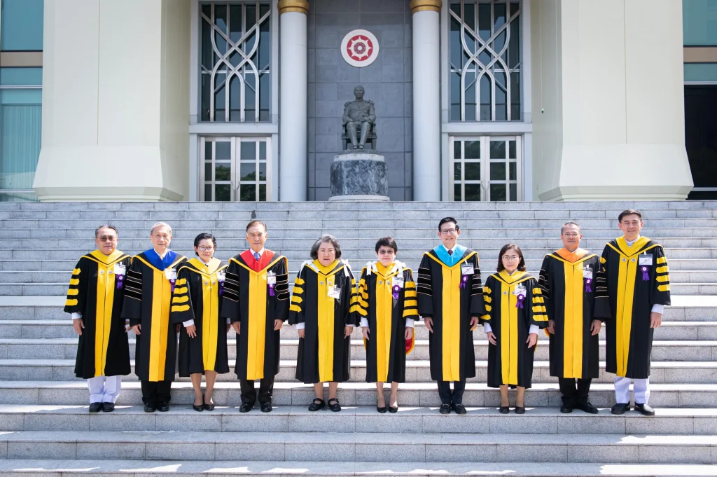 พิธีพระราชทานปริญญาบัตร-ครั้งที่-44-10 พิธีพระราชทานปริญญาบัตร สถาบันบัณฑิตพัฒนบริหารศาสตร์ ครั้งที่ 44