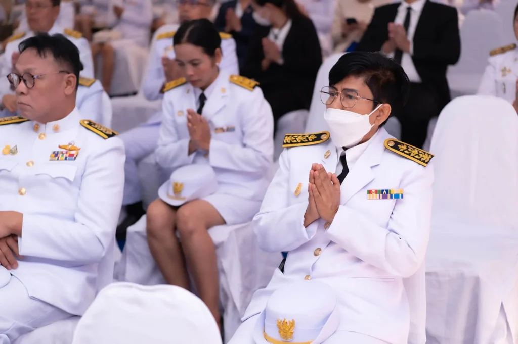 ‘นิด้า’ เข้าร่วมพิธีถวายราชสักการะและวางพานพุ่มดอกไม้เนื่องใน “วันพ่อขุนรามคำแหงมหาราช”