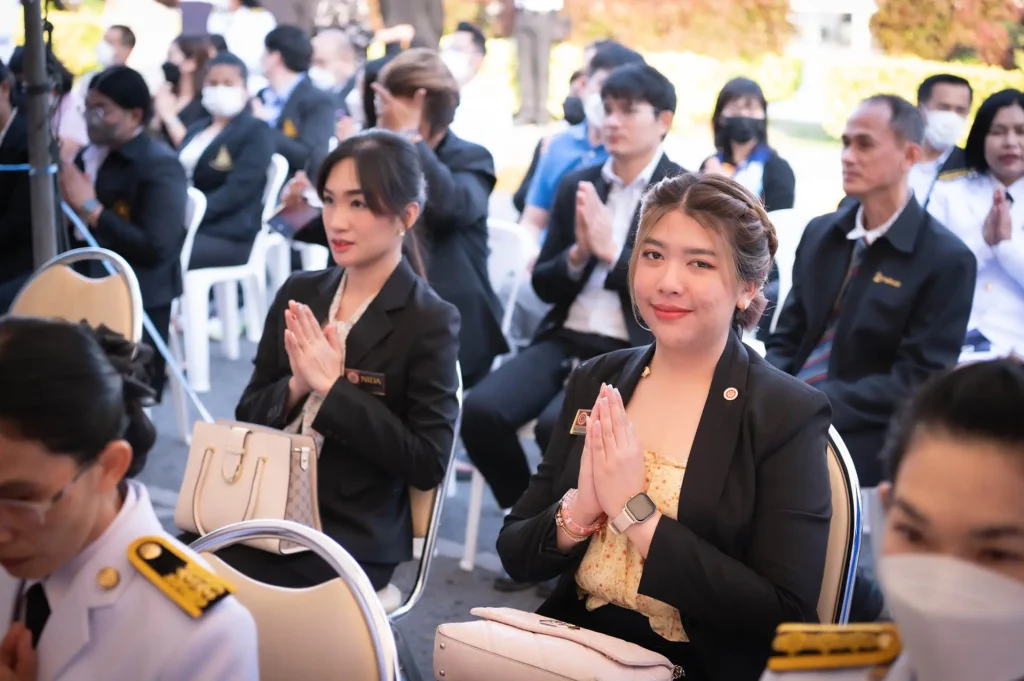 ‘นิด้า’ เข้าร่วมพิธีถวายราชสักการะและวางพานพุ่มดอกไม้เนื่องใน “วันพ่อขุนรามคำแหงมหาราช”