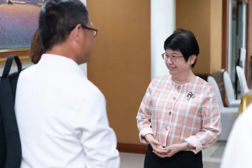 Associate Professor SONG Jinzhou, East China Normal University (ECNU), สาธารณรัฐประชาชนจีน เยือนสถาบัน