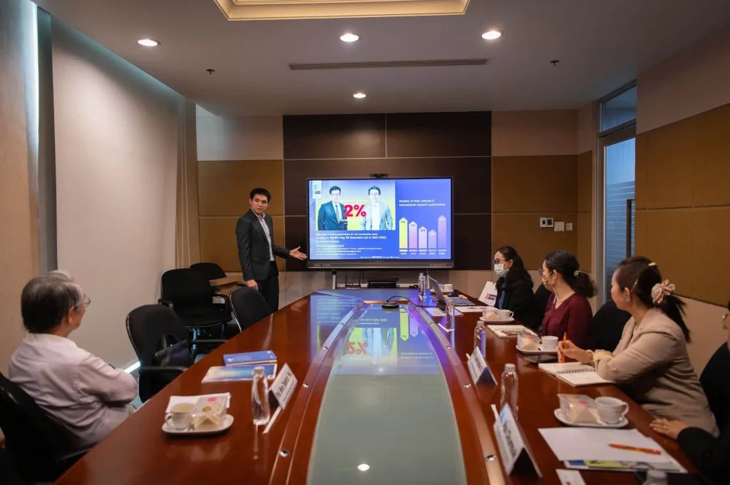 Professor Emeritus of Hakuoh University & Former President of the Japan Society for Business Ethics (JABES) เยือนสถาบัน