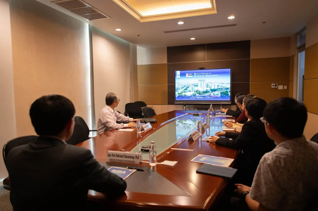 Professor Emeritus of Hakuoh University & Former President of the Japan Society for Business Ethics (JABES) เยือนสถาบัน