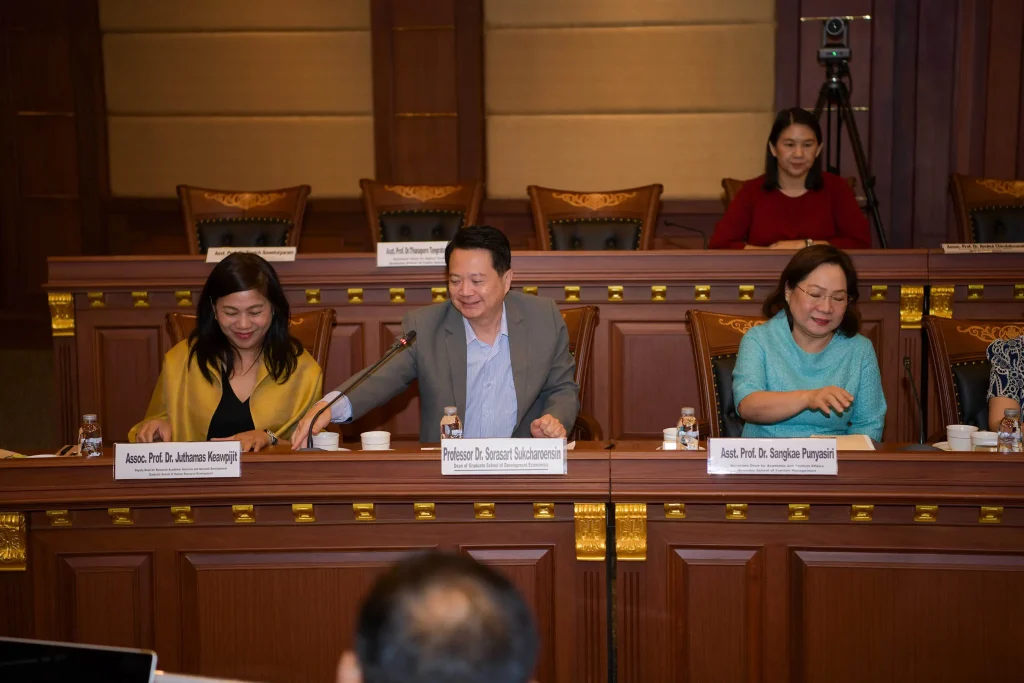 ผู้แทนจาก Zhen Ding Technology Holding Limited และกลุ่มสหพัฒน์เยือนสถาบัน