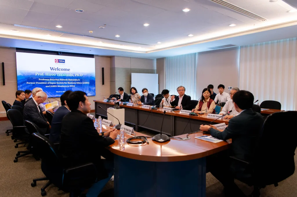 JABES-เยือนสถาบัน01 Professor Emeritus of Hakuoh University & Former President of the Japan Society for Business Ethics (JABES) เยือนสถาบัน