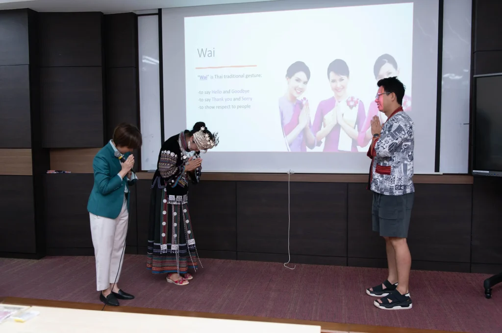 โครงการเรียนรู้วัฒนธรรมไทยเบื้องต้นและการสื่อสารข้ามวัฒนธรรมสำหรับนักศึกษาต่างชาติ ภาคการศึกษาที่ 2/2566