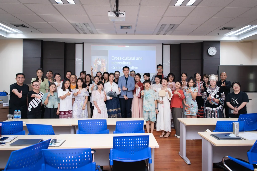 โครงการเรียนรู้วัฒนธรรมไทยเบื้องต้นและการสื่อสารข้ามวัฒนธรรมสำหรับนักศึกษาต่างชาติ ภาคการศึกษาที่ 2/2566