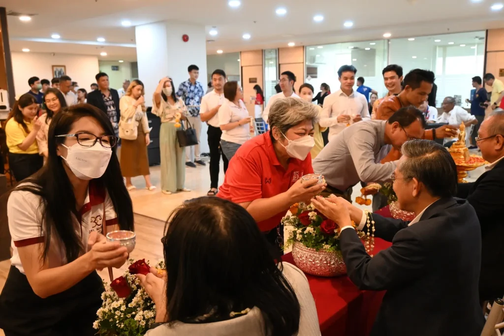 670406law04 พิธีรดน้ำดำหัวคณาจารย์คณะนิติศาสตร์