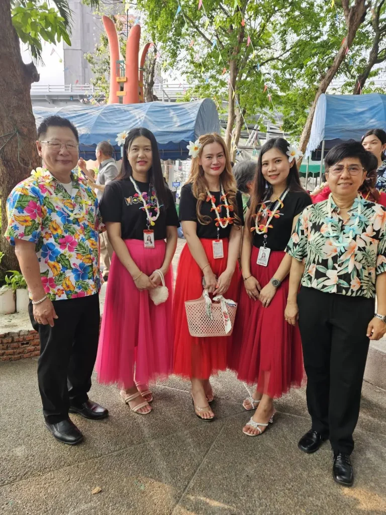 670410nida02 ‘นิด้า’ ร่วมกิจกรรมวันสงกรานต์และวันผู้สูงอายุ เขตบางกะปิ