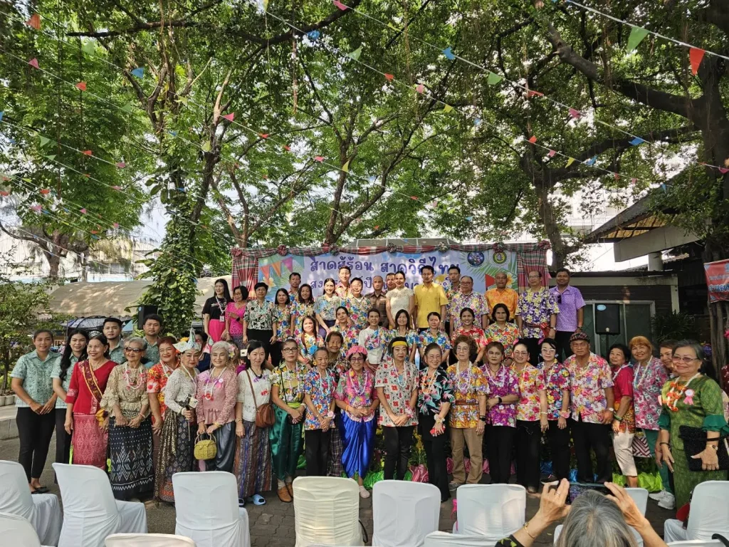 670410nida06 ‘นิด้า’ ร่วมกิจกรรมวันสงกรานต์และวันผู้สูงอายุ เขตบางกะปิ