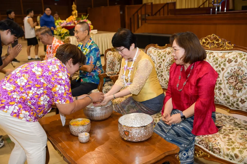 ‘นิด้า’ ร่วมสืบสานประเพณีสงกรานต์ ประจำปี 2567